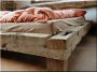 Cadre de lit sur poutre