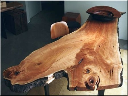 Möbel aus Naturholz
