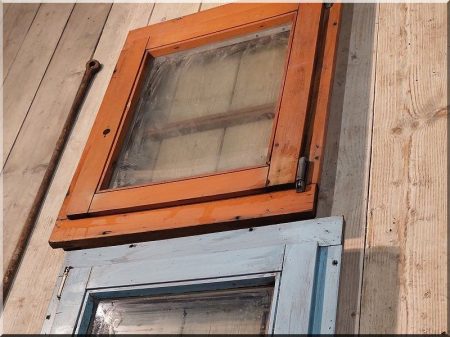 Window sill limestone sheets