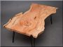 Tischplatte aus Naturholz