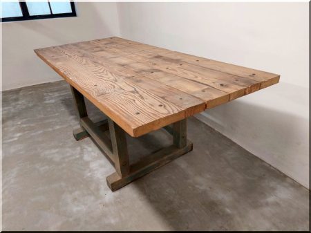 Table loft avec plateau en pin
