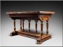 Reneszánsz stílusú antik bútorok