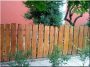 Planches d-acacia pour la construction de clôtures, mince