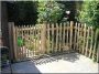 3 - 5 cm rustic acacia fence