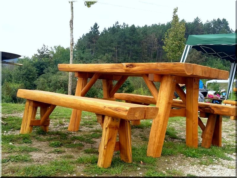 Kerti bútorok, rönkbútorok, akác bútorok gyártása, eladása antik ...