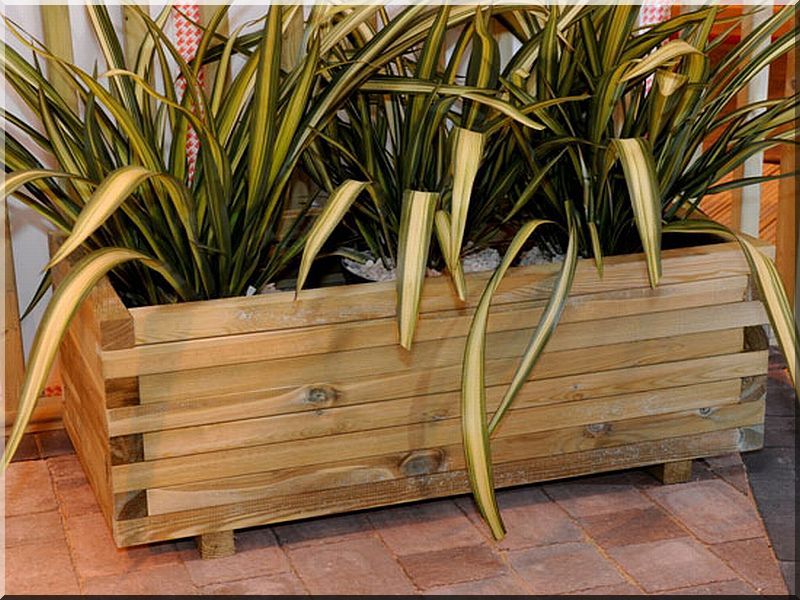 We offer a wide choice of size and type of flower boxes and pots